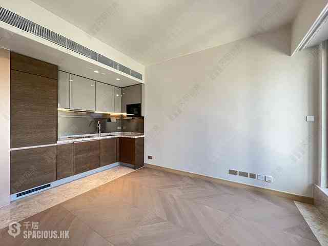 Mid Levels Central - 22A, Kennedy Road 02