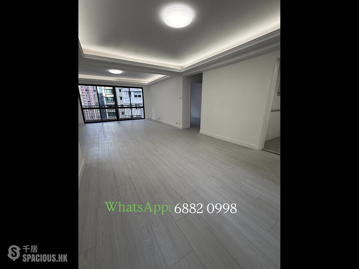 Mid Levels Central - Right Mansion 01