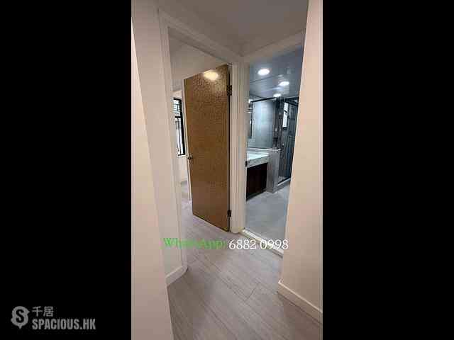 Mid Levels Central - Right Mansion 13