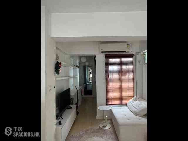 Central - 48, Gage Street 01