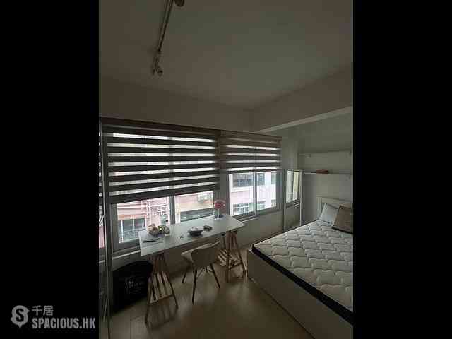 Central - 48, Gage Street 02