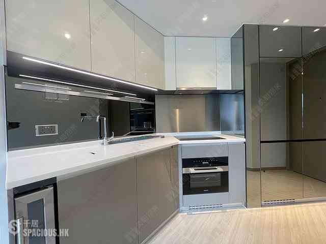 Wong Chuk Hang - The Southside Phase 1 Southland Tower 2A 02