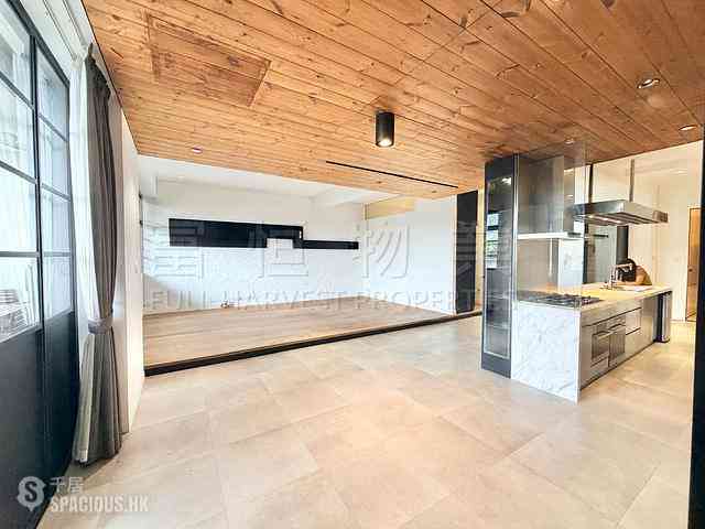 Happy Valley - Sanitarian Apartments 02