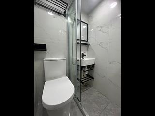 Causeway Bay - Lei Wen Court 08