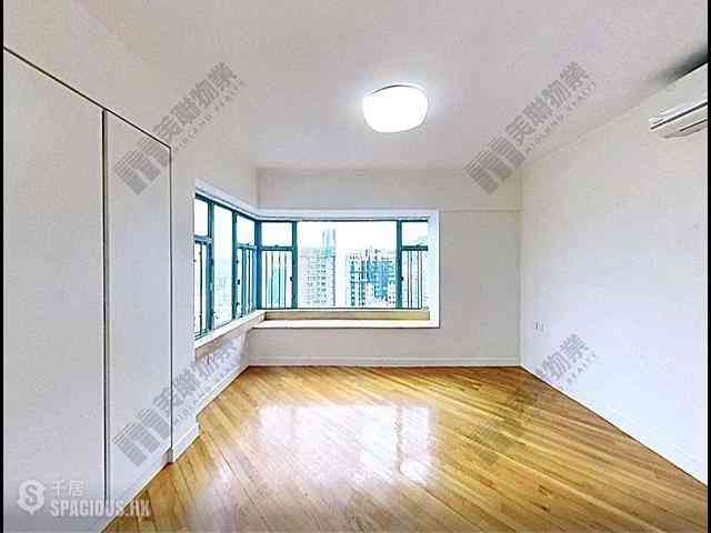 Mid Levels Central - Robinson Place 01
