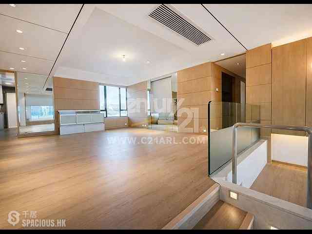 Mid Levels Central - Garden Terrace 04