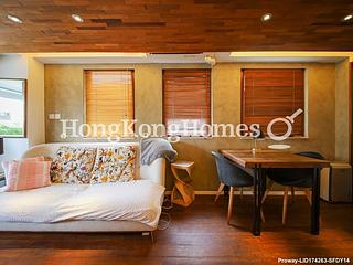 Sai Ying Pun - True Light Building 05