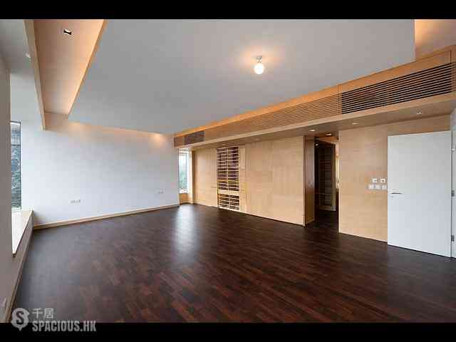 The Peak - Interocean Court 05