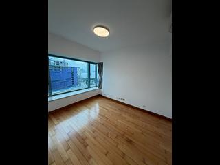 West Kowloon - The Harbourside Block 3 04