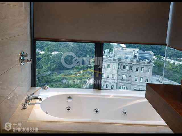Happy Valley - The Colonnade 04