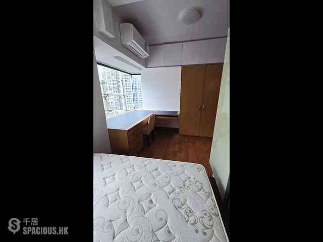 Kennedy Town - University Heights 09