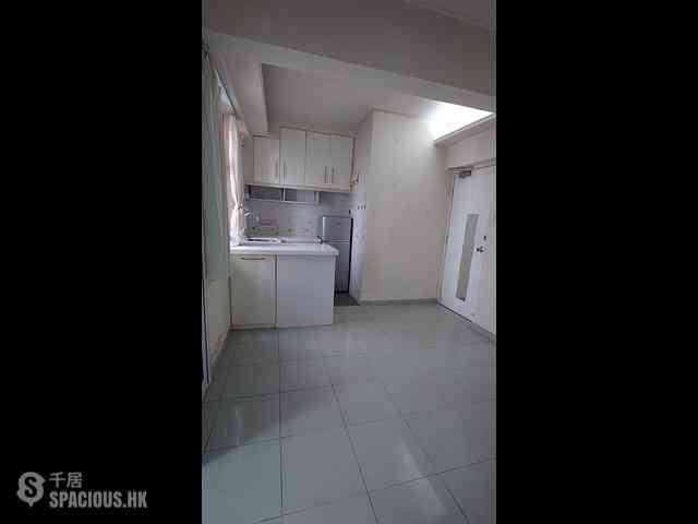 Sheung Wan - Kam Ho Mansion 04