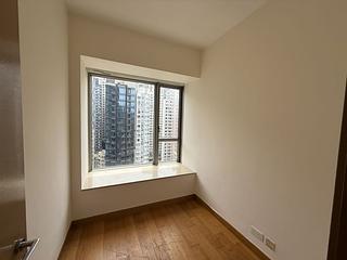 Sai Ying Pun - Island Crest 04