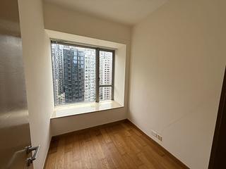 Sai Ying Pun - Island Crest 07