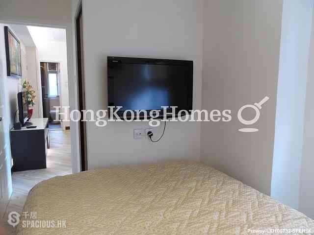 Sai Ying Pun - Manifold Court 06