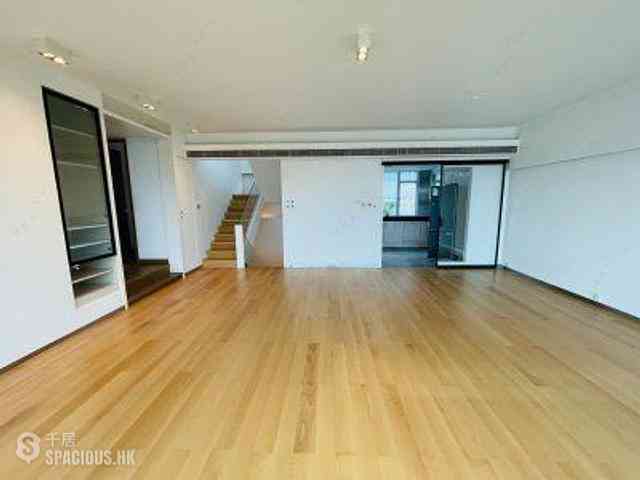 Chung Hom Kok - Cypresswaver Villas 04