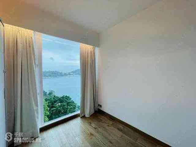 Chung Hom Kok - Cypresswaver Villas 05