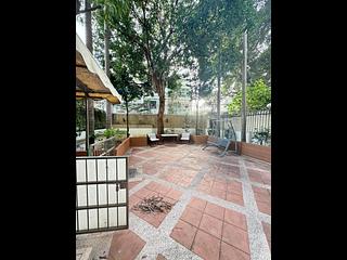 Kowloon Tong - La Salle Place 03