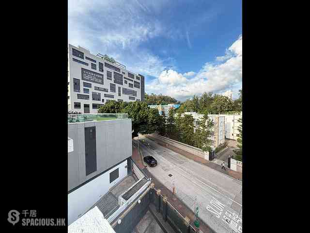 Kowloon Tong - La Salle Place 20