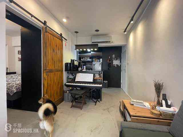 Sheung Wan - Tai Wing House 07
