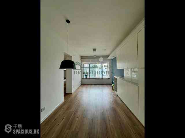 Sheung Wan - Queen's Terrace 12