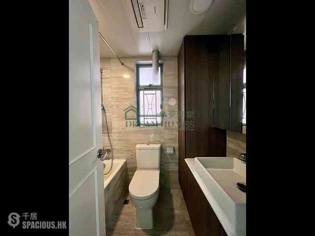 Sheung Wan - Queen's Terrace 13