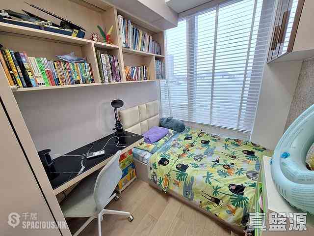 Tseung Kwan O - Monterey 06