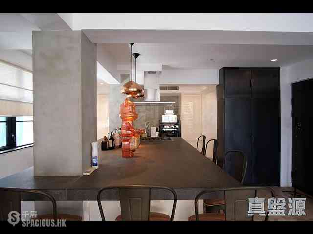 Mid Levels Central - Merry Court 09