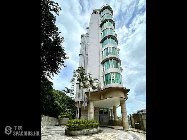 Pok Fu Lam - Villas Sorrento 09