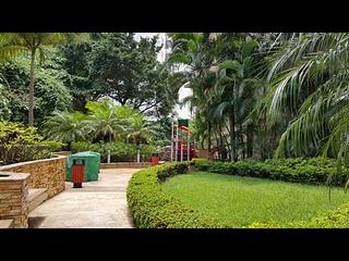 Pok Fu Lam - Villas Sorrento 14