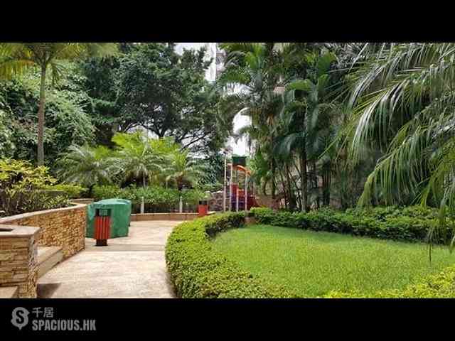 Pok Fu Lam - Villas Sorrento 14