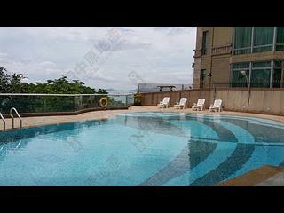 Pok Fu Lam - Villas Sorrento 16
