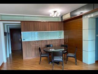 West Kowloon - Sorrento Phase 1 Block 3 02