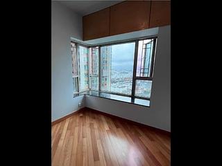 West Kowloon - Sorrento Phase 1 Block 3 06