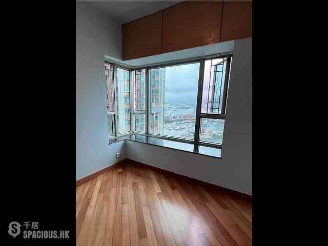 West Kowloon - Sorrento Phase 1 Block 3 06