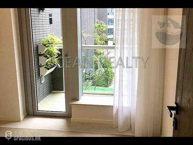 Clear Water Bay - Mount Pavilia 05