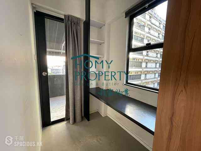 Sheung Wan - Tai Wing House 08