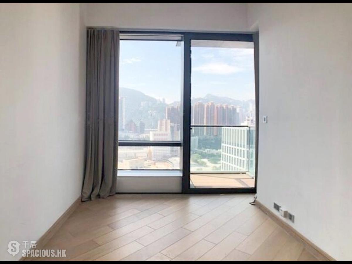 Causeway Bay - Jones Hive 01