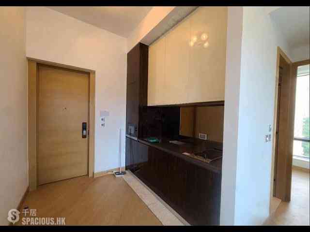 Causeway Bay - Jones Hive 03