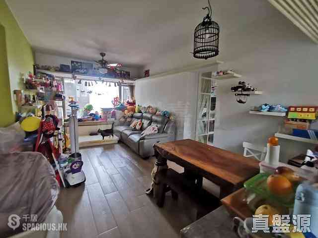 Sai Ying Pun - Hilary Court 01