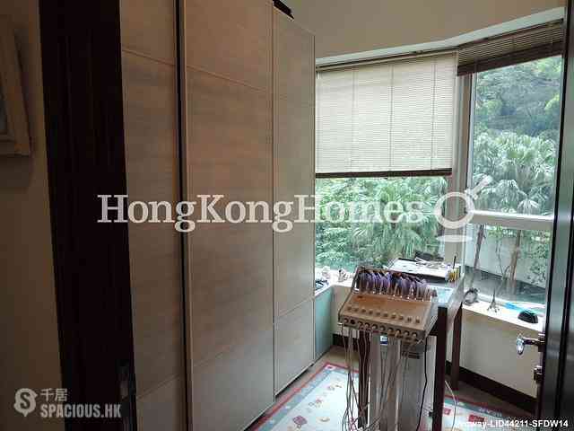 Tai Hang - The Legend 07