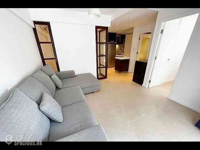 Mid Levels Central - Robinson Crest 06