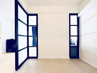 Mid Levels Central - Robinson Crest 09