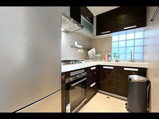 Mid Levels Central - Robinson Crest 11