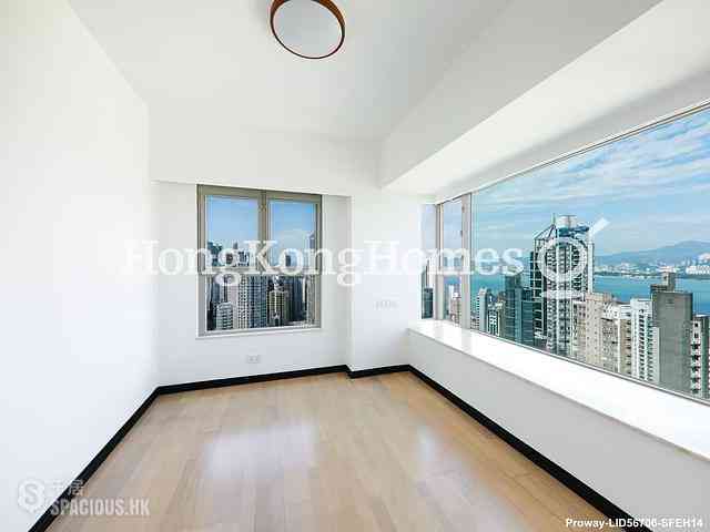 Sai Ying Pun - Centre Place 05