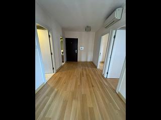 Soho - Centrestage 02