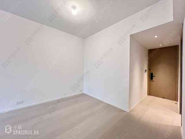 Wan Chai - 33 Kennedy Road 06