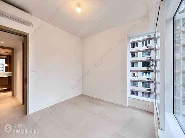 Wan Chai - 33 Kennedy Road 08