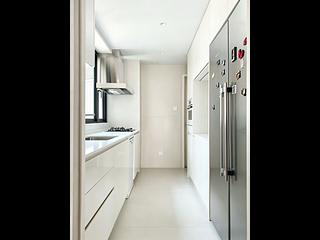 Repulse Bay - Pine Crest 06