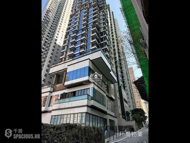 Mid Levels West - 18 Mosque Street 07
